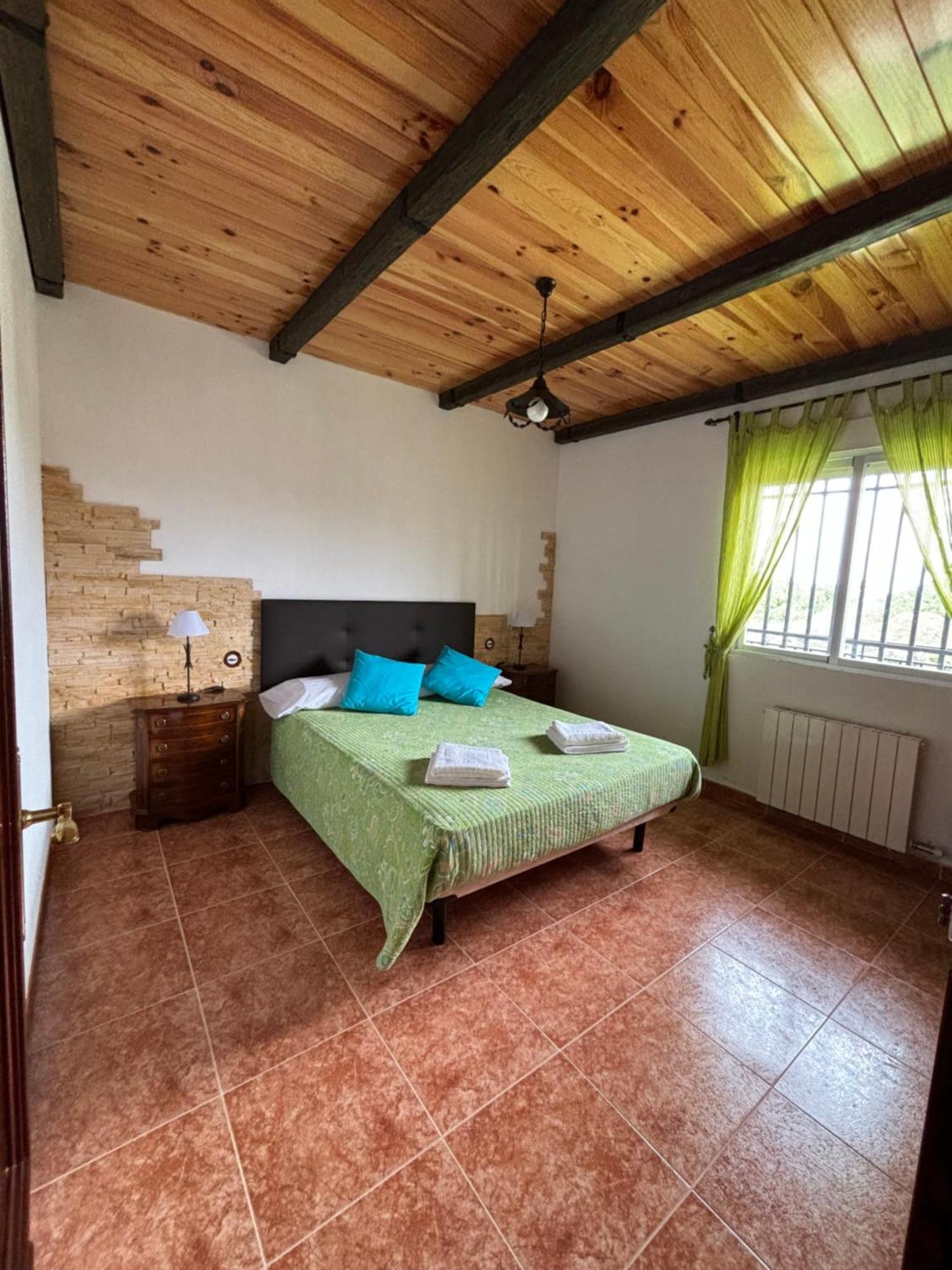 Holiday home Mil Y Rosas Avila